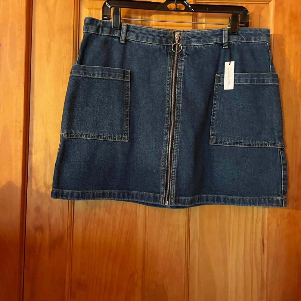 New with tags. Topshop MOTO.
